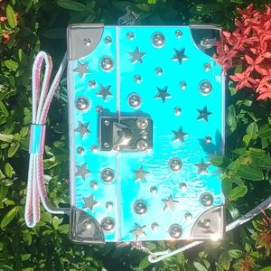 Betsey Johnson don't box me in top handle bag crossbody